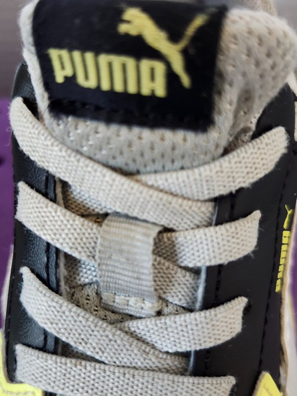 PUMA Toddler, Size 9C, Black and Yellow Sneaker